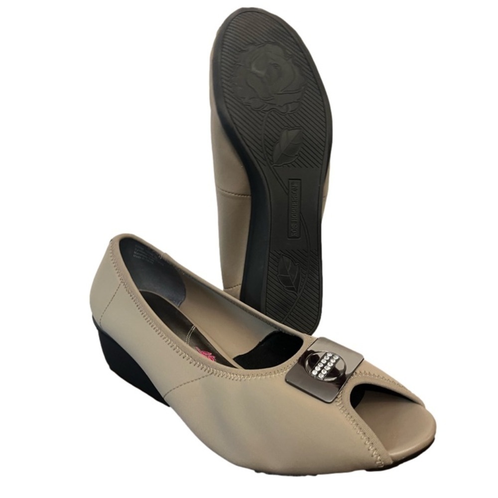 Ros Hommerson Women’s Eloise Size 13WW Pewter Stretch Dress Heel Wedge Shoes
